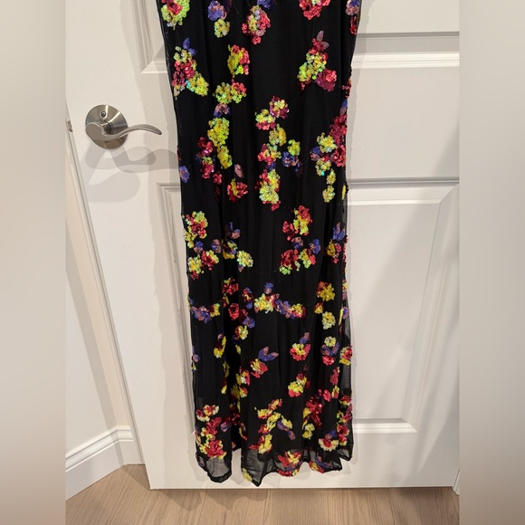 Miss Ord Black sequined prom dress - Picture 5 of 8